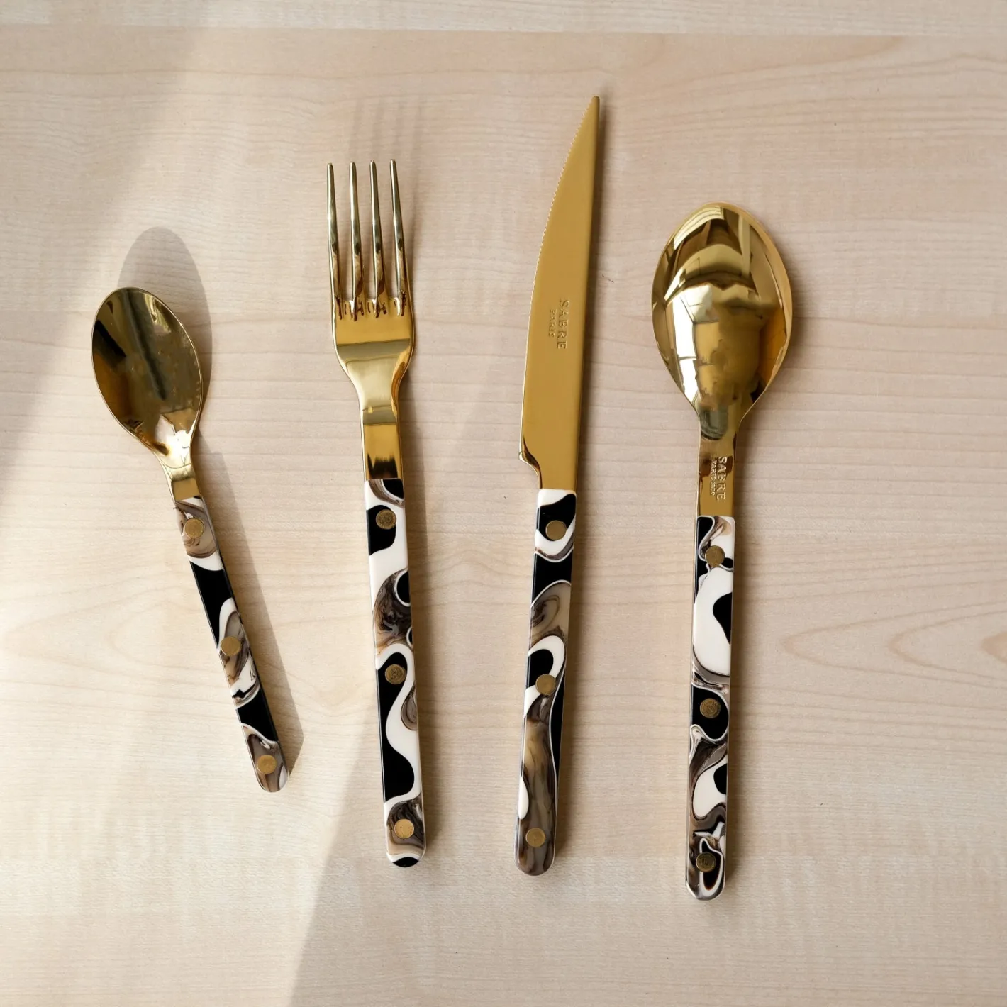 Bistrot Gold Dune, Dune Noir*Sabre Paris New